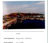 27498 W2192 Helgoland FOTO KEINE AK Südhafen Foto montiert auf Karton