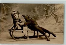 Atelier Foto Frau AK Schlitten 1918