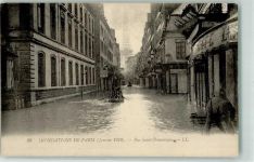 75000 Paris 1910 Foto AK Hochwasser 1910 Rue Saint-Dominique Eiffelturm