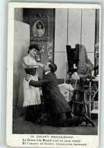 Serie Le Galant Photographer Erotik Frau zieht sich aus Fotoapparat