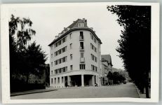 98693 O6300 Ilmenau , Thür Privatfoto AK Mehrfamilienwohnhaus Ort handschriftlich