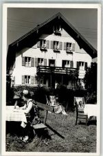 82497 W8101 Unterammergau Foto AK Pensionshaus Garten Sonnenliegen Ort handschriftlich