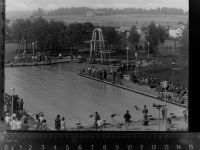 83301 W8225 Traunreut GLASNEGATIV Schwimmbad