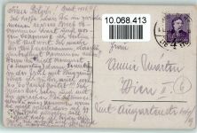 Mädchen steht vor einem Hutladen 1936 AK Wills, J.