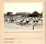 26486 W2946 Wangerooge , Nordseebad FOTO KEINE AK Strand am Café Pudding Foto montiert auf Karton