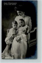 mit ihren beiden Söhnchen - Verlag Liersch 2125, gute Erhaltung AK Adel Kronprinzessin Cecilie 1909 Foto AK