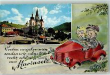 8630 Mariazell - Kinder in rotem Spielzeugauto