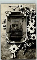 Frau steht auf dem Balkon Fotomontage 1912 Privatfoto AK