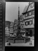 72574 W7432 Bad Urach GLASNEGATIV Marktbrunnen