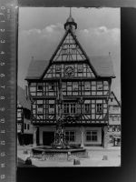 72574 W7432 Bad Urach GLASNEGATIV Rathaus m. Markt u. Brunnen