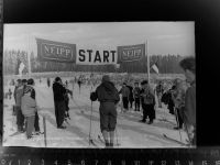 59955 W5788 Winterberg , Westf GLASNEGATIV Wintersportplatz Winterberg, start zum Langlauf