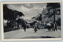18609 O2337 Binz - Fußgänger Baum Bank Haus