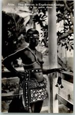 Vhey Girl in her native dress Schwarzafrikan. Erotik 1936 Foto AK