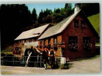 W7743 Furtwangen im Schwarzwald Hexenlochmühle erbaut 1825 Die Mühle ist in Betrieb und wird zur Herstellung der Kuckucksuhren verwendet AK Schwarzwaldmühle