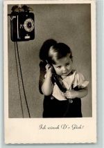 Amag serie 67202-2 Wandtelefon -Kind telefoniert AK Amag Foto AK