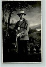 Mann mit Gewehr und Orden, gute Erhaltung Schützen Foto AK
