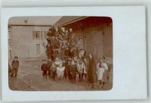 Dorfgemeinschaft Bewohner in Karneval Kostüme Karneval 1915 Privatfoto AK