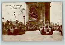 Le Defile de la Victoire -Paris - Les Tanks - Foto AK Panzer (WK I)