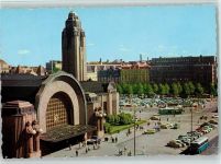 Helsinki Bahnhof, Omnibus, viel Verkehr Bahnhof