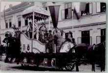 2136 Laa an der Thaya 1908 Gebrauchsspuren Festwagen