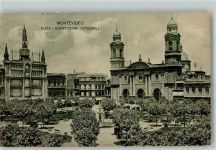 Montevideo Gebrauchsspuren Plaza Constitucion Cathedral