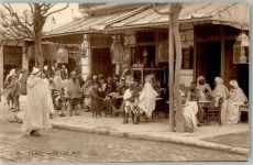 Tunis - Arabisches Cafe Tracht
