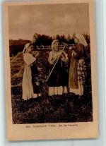 nr. 878 Russische Typen - Frauen bei der Heuernte AK Gute Erhaltung Trachten Russland 1916