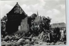 26689 W2913 Apen - Friedhof