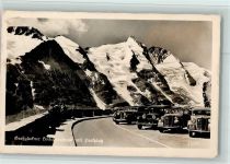 Grossglockner - Hochalpenstraße mit Parkplatz Autos