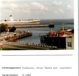 27472 W2190 Cuxhaven FOTO KEINE AK Alter Hafen mit -ausfahrt Foto montiert auf Karton