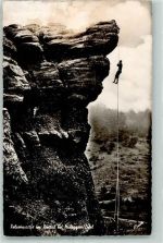 52385 W5168 Nideggen Gebrauchsspuren Felsen Rurtal Bergsteiger