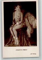 Im Kostüm Baker, Josephine BOAKC