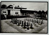 W7744 Königsfeld im Schwarzwald Schachspiel im Kurpark Ort handschriftlich Schach FOTO KEINE AK