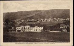 01776 O8232 Hermsdorf um 1920/30 - Hermsdorf, Sächs. Schweiz, Ansicht mit Reichstein, Kesslers Gasthaus,Fritz Siegemund