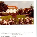 26465 W2941 Langeoog FOTO KEINE AK Rosengarten mit Hotel Deutscher Kaiser Foto montiert auf Karton