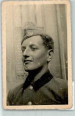Privatfoto AK Uniform WK II Karte beschädigt