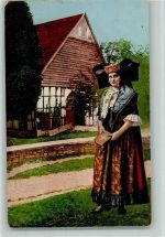 Frau mit einer Bibel - Cramers Kunstanstalt AK Trachten Schaumburg-Lippe