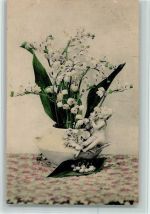 Verlag E.L.D. 9112 Schöne Porzellanfigur an der Blumenvase , Maiglöckchen , gute Erhaltung Porzellan 1916