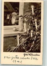 Blick durch das Fenster geschmückter Tannenbaum Weihnachtsmann 1941