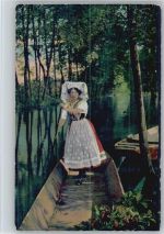 Frau mit einem Spreewaldboot Trachten Spreewald 1925