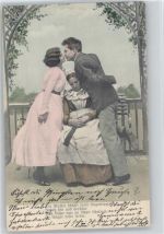 Serie Nr. 686 - Die Mutter schläft das Strickzeug in der Hand, die Liebenden küssen sich Stricken 1903