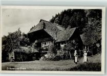 Bäuerinnen Schwarzwaldhaus
