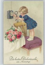Geburtstag - Kind steht auf einem Stuhl, Wandtelefon Telefon