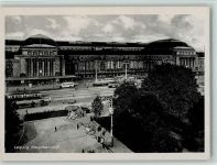 O7000 Leipzig Hauptbahnhof , Straßenbahn, Omnibus , Kiosk ca 1935 AK Bahnhof