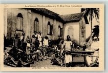 Yaounde Jaunde - Missiosschwestern d. Heiligen Geistes i.d. Apotheke verbinden v. Wunden