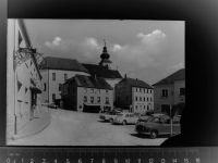92526 W8474 Oberviechtach GLASNEGATIV Autos, Parkplatz