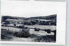 35764 W6349 Sinn , Hess - Foto Fluss Feld Baum Haus Gesamtansicht