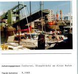 27472 W2190 Cuxhaven FOTO KEINE AK Fischerei Klappbrücke am Alten Hafen Foto montiert auf Karton