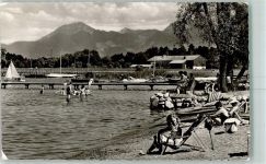83233 W8214 Bernau a. Chiemsee Gebrauchsspuren Hochfelln Schwimmbad Segelboot Steg Badegäste Luftmatratze Liegestuhl