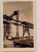 Montage eines Blechträgers Bauarbeiter Foto AK